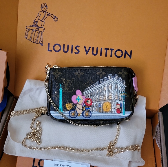 NEW 2022 authentic Louis Vuitton Xmas animation limited edition mini pochette - Picture 1 of 14